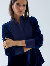 Cargar imagen en el visor de la galería, Camisa Campanilla azul
