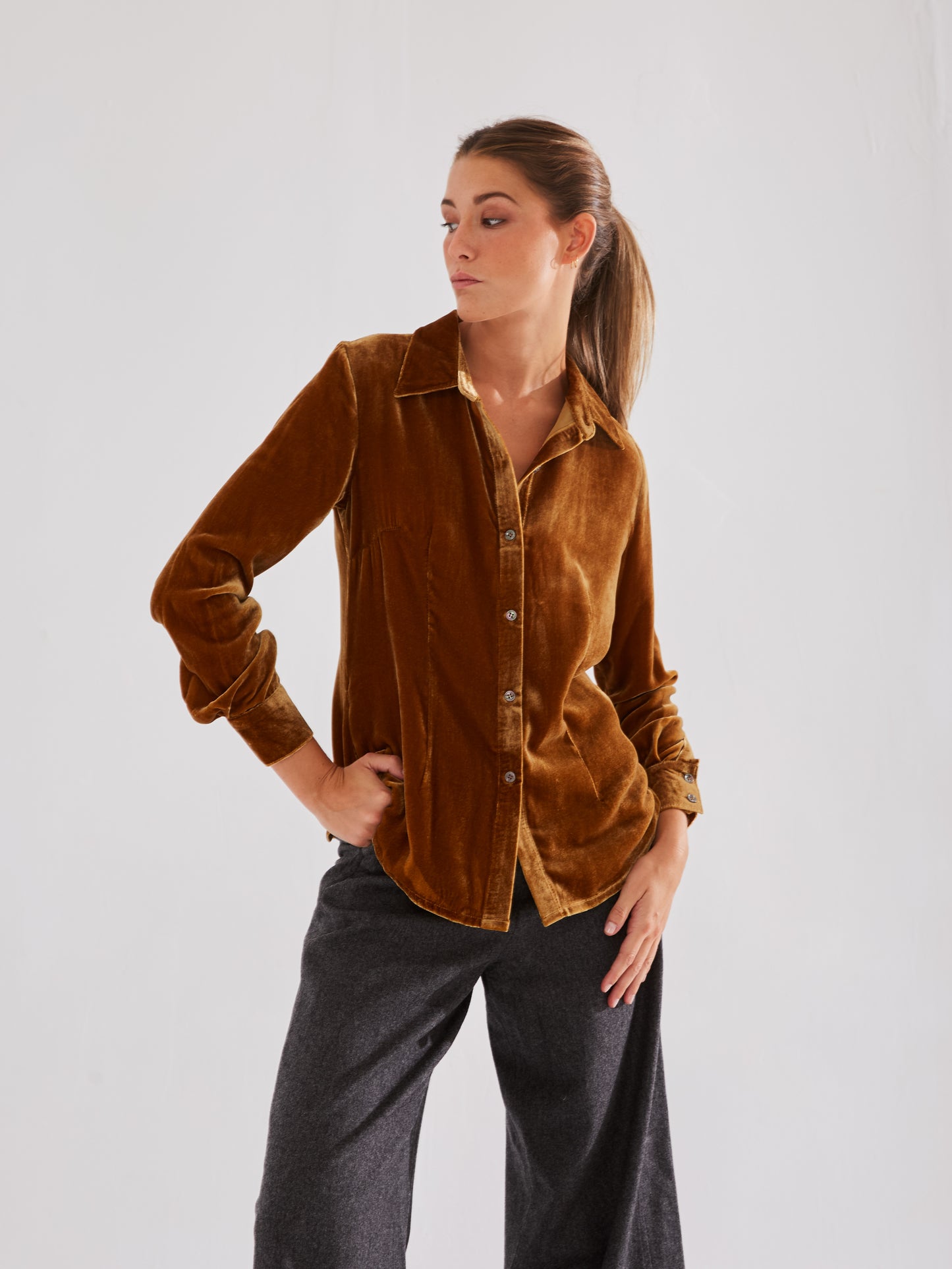 Camisa Narciso camel