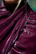 Load image in gallery viewer, Basil pink scarf