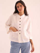 Load image in gallery viewer, Chaqueta-camisa Lichi
