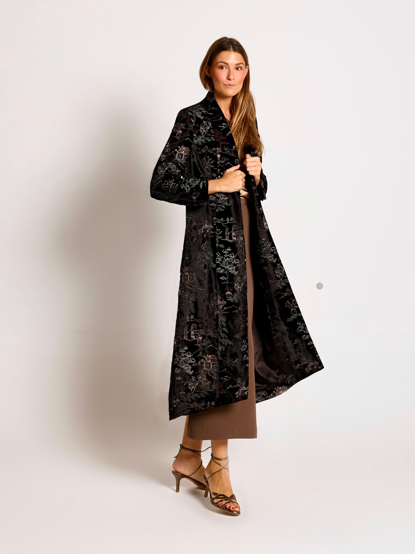 Diseña tu abrigo-levita