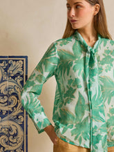 Load image in gallery viewer, Camisa Melón
