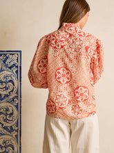 Load image in gallery viewer, Camisa Naranjas
