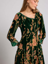 Cargar imagen en el visor de la galería, Vestido Lirio
