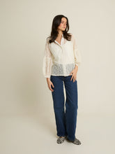 Load image in gallery viewer, Blusa Uva
