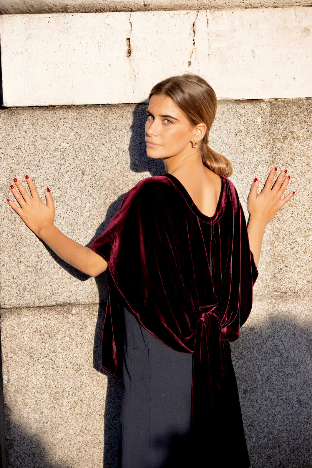 Burgundy Narcissus Cape